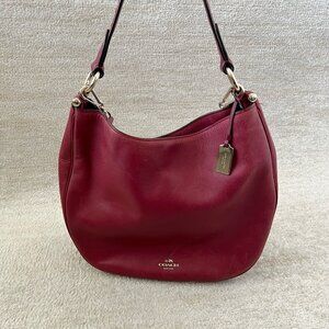 Coach Nomad Hobo Shoulder Crossbody Bag in Glovetanned Leather